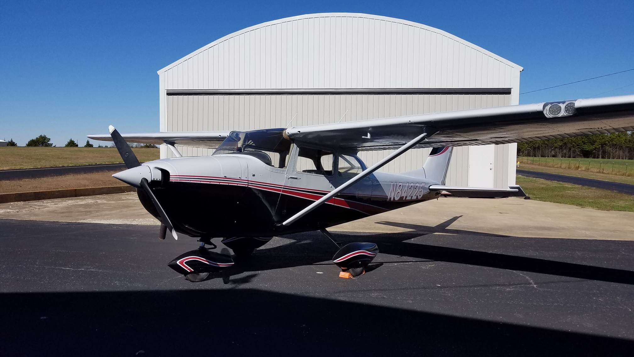 primary Flight Training Dallas Cessna 172K